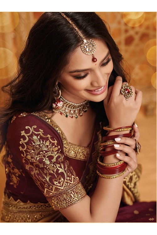 Women's Silk Zari Embroidered Saree with Blouse